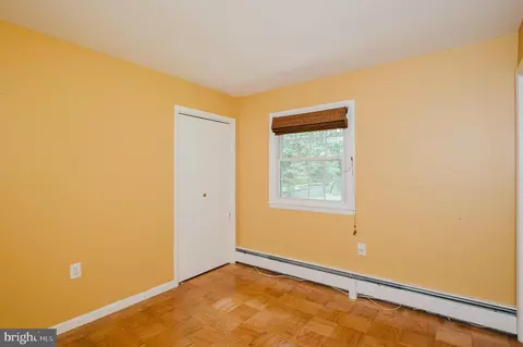 Bedroom - 2006 Pleasantwood Rd, Fallston, MD 21047 photo 6 of 8