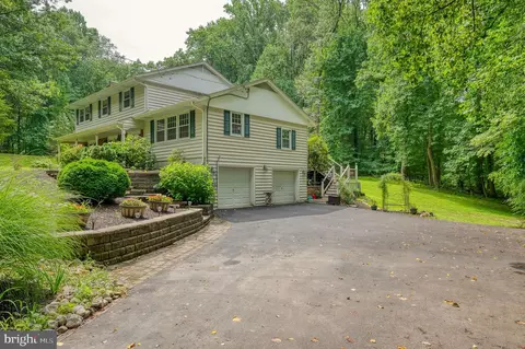 Exterior - 2006 Pleasantwood Rd, Fallston, MD 21047 photo 4 of 56
