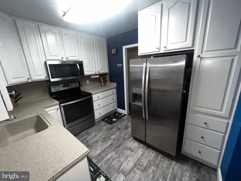 Kitchen - 510 Ruby Dr, Aberdeen, MD 21001 photo 3 of 3