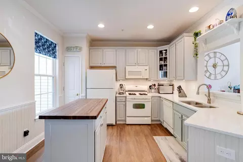Kitchen - 611 Berwick Ct, Abingdon, MD 21009 photo 1 of 6