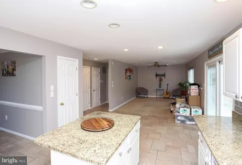Entry Way - 367 Enfield Rd, Joppa, MD 21085 photo 2 of 15