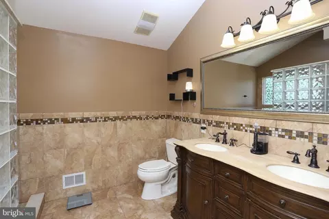 Bath - 367 Enfield Rd, Joppa, MD 21085 photo 3 of 6