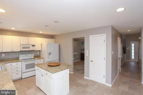Entry Way - 367 Enfield Rd, Joppa, MD 21085 photo 1 of 15