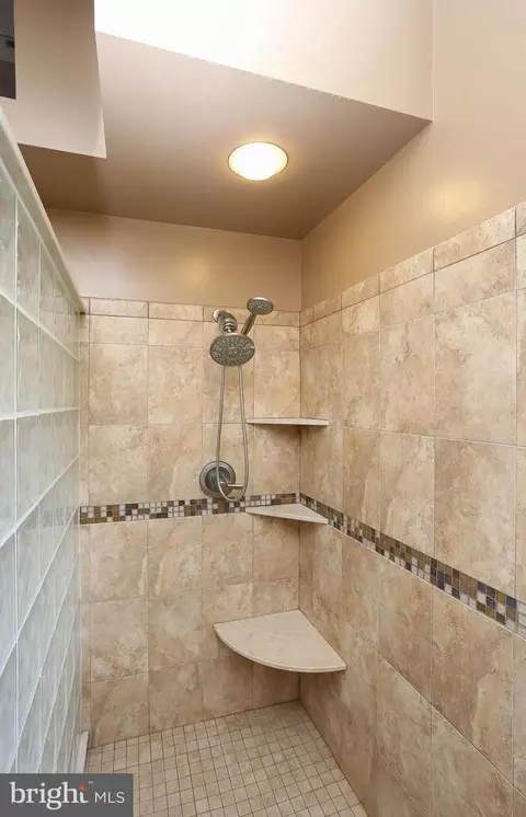 Bath - 367 Enfield Rd, Joppa, MD 21085 photo 2 of 6