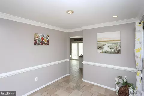 Entry Way - 367 Enfield Rd, Joppa, MD 21085 photo 4 of 15
