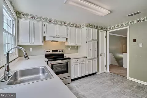 Kitchen - 315 Blackburn Ct, Joppa, MD 21085 photo 1 of 2