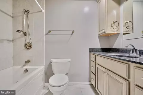 Bath - 315 Blackburn Ct, Joppa, MD 21085 photo 4 of 6