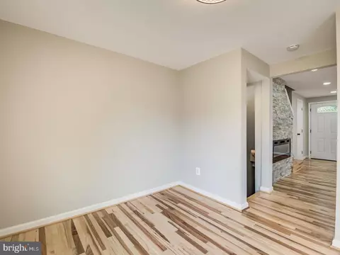 Living - 1016 W Shore Dr, Edgewood, MD 21040 photo 7 of 13