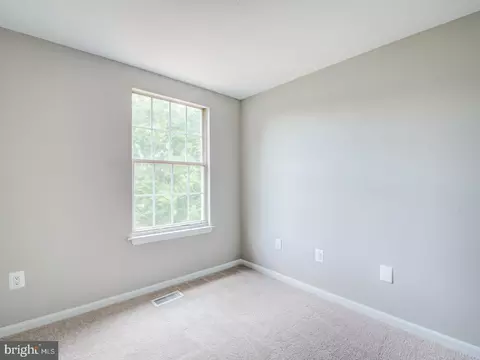 Bedroom - 1016 W Shore Dr, Edgewood, MD 21040 photo 2 of 9