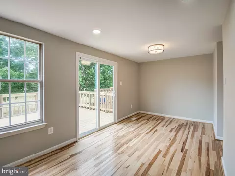 Living - 1016 W Shore Dr, Edgewood, MD 21040 photo 8 of 13