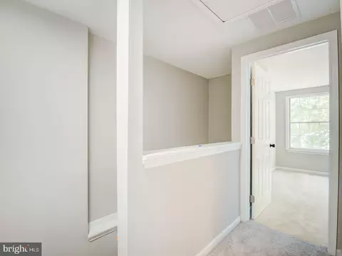 Entry Way - 1016 W Shore Dr, Edgewood, MD 21040 photo 5 of 6