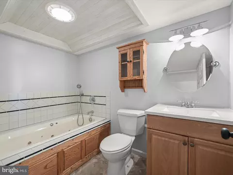 Bath - 734 Shore Dr, Joppa, MD 21085 photo 3 of 3