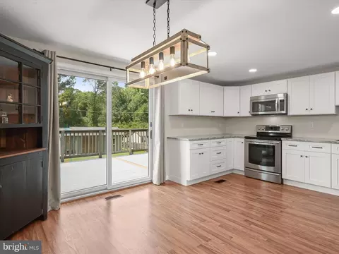 Kitchen - 734 Shore Dr, Joppa, MD 21085 photo 2 of 3