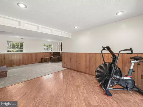Living - 734 Shore Dr, Joppa, MD 21085 photo 9 of 10