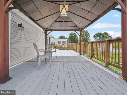 Exterior - 734 Shore Dr, Joppa, MD 21085 photo 6 of 17