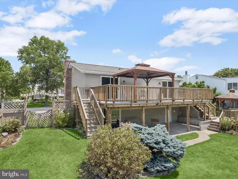 Exterior - 734 Shore Dr, Joppa, MD 21085 photo 10 of 17