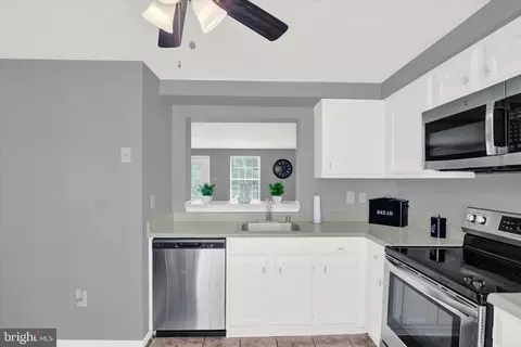 Kitchen - 2731 Beckon Dr, Edgewood, MD 21040 photo 2 of 2