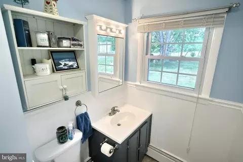 Bath - 1511 Ryan Rd, Fallston, MD 21047 photo 2 of 4