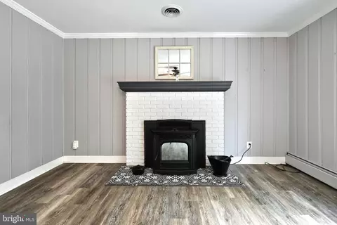 Living - 1511 Ryan Rd, Fallston, MD 21047 photo 3 of 3