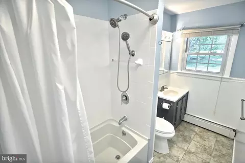Bath - 1511 Ryan Rd, Fallston, MD 21047 photo 3 of 4