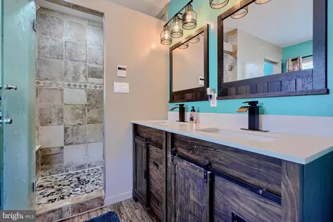 Bath - 503 Erickson Ct, Joppa, MD 21085 photo 4 of 5