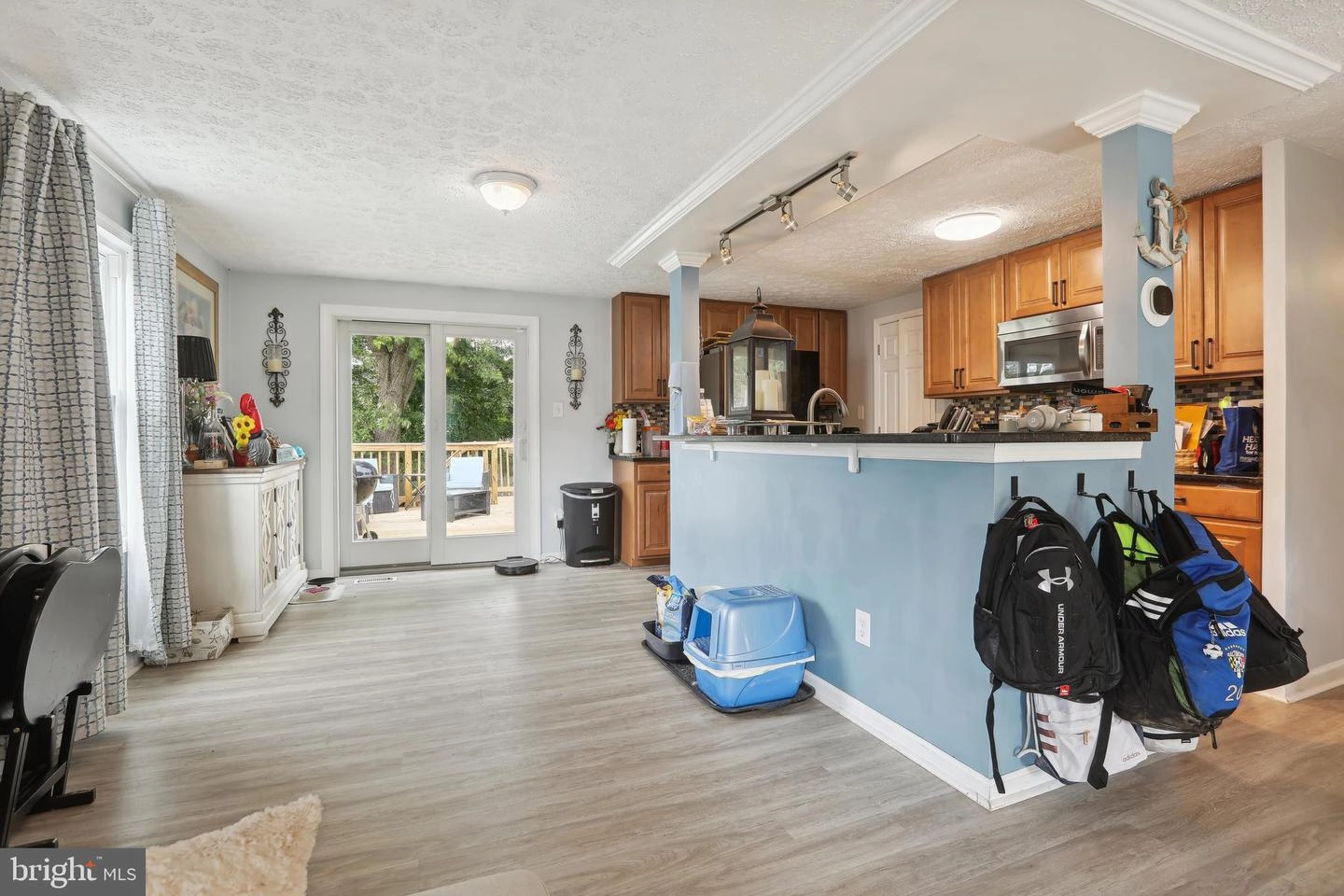 Entry Way - 82 Neptune Dr, Joppa, MD 21085 photo 2 of 2