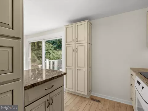 Kitchen - 308 Springdale Ct, Joppa, MD 21085 photo 3 of 7