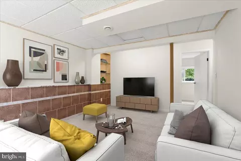 Living - 308 Springdale Ct, Joppa, MD 21085 photo 10 of 10