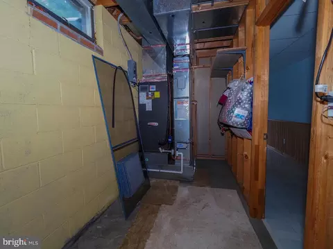 Entry Way - 2104 Rosante Ct, Fallston, MD 21047 photo 6 of 6