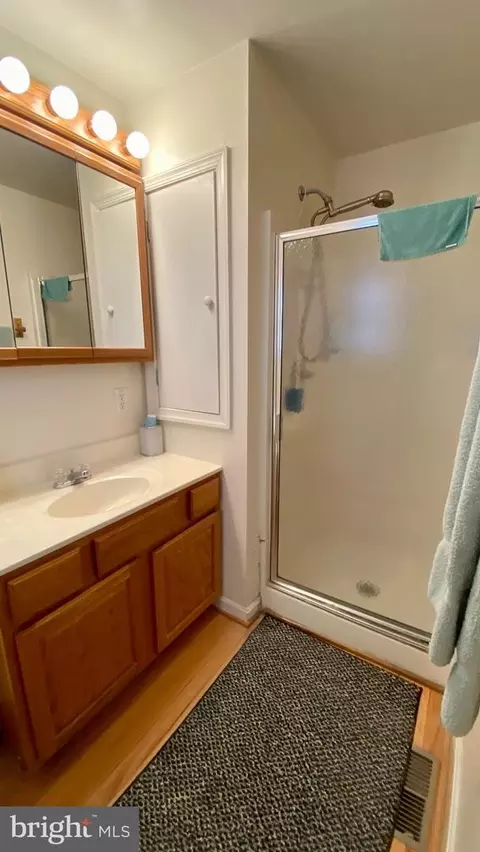 Bath - 423 Trimble Rd, Joppa, MD 21085 photo 1 of 3