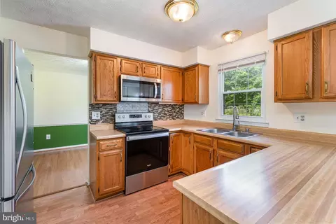 726 Rainbow Ct, Edgewood, MD 21040 photo 4