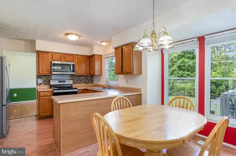 726 Rainbow Ct, Edgewood, MD 21040 photo 3