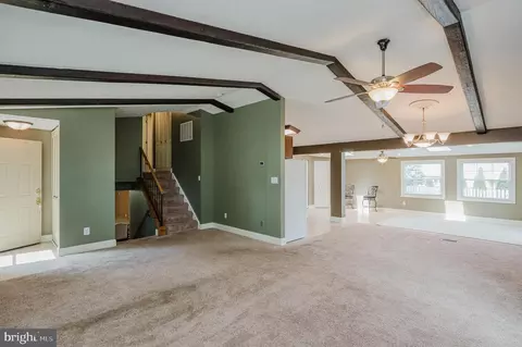 Living - 59 Neptune Dr, Joppa, MD 21085 photo 2 of 14