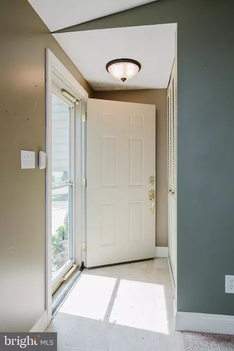 Entry Way - 59 Neptune Dr, Joppa, MD 21085 photo 1 of 4