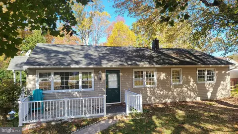 832 Lynn Lee Dr, Aberdeen, MD 21001