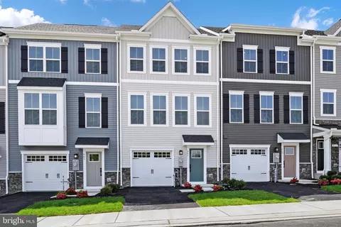 922 Poppy Dr, Aberdeen, MD 21001