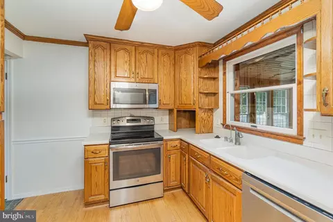 2408 Chatau Ct, Fallston, MD 21047 photo 17