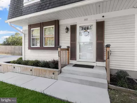 Exterior - 301 Burnside Ct, Joppa, MD 21085 photo 3 of 8