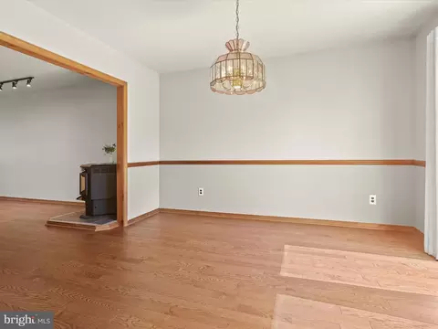 Living - 301 Burnside Ct, Joppa, MD 21085 photo 6 of 10