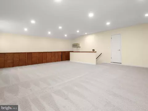 Living - 301 Burnside Ct, Joppa, MD 21085 photo 9 of 10