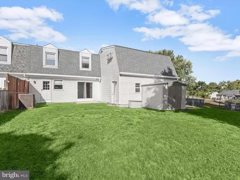 Exterior - 301 Burnside Ct, Joppa, MD 21085 photo 5 of 8