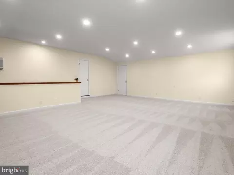 Living - 301 Burnside Ct, Joppa, MD 21085 photo 10 of 10