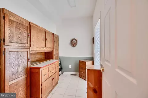Entry Way - 1900 Coachman Ct, Fallston, MD 21047 photo 8 of 13