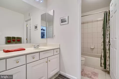 Bath - 1900 Coachman Ct, Fallston, MD 21047 photo 8 of 11