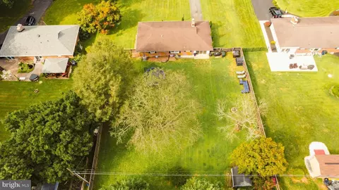 1324 Murgatroyd Rd, Fallston, MD 21047 photo 4