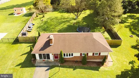 1324 Murgatroyd Rd, Fallston, MD 21047 photo 2