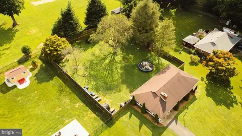 1324 Murgatroyd Rd, Fallston, MD 21047 photo 5