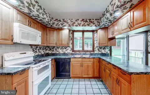 2021 Oakmont Rd, Fallston, MD 21047 photo 13