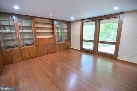 Living - 2404 Laurel Bush Rd, Abingdon, MD 21009 photo 11 of 20