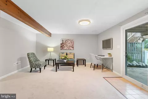Living - 3339 Garrison Cir, Abingdon, MD 21009 photo 6 of 7